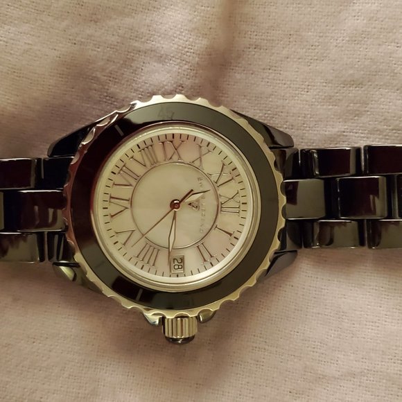 CERAMIC MEDIUM SIZED WATCH main image 5